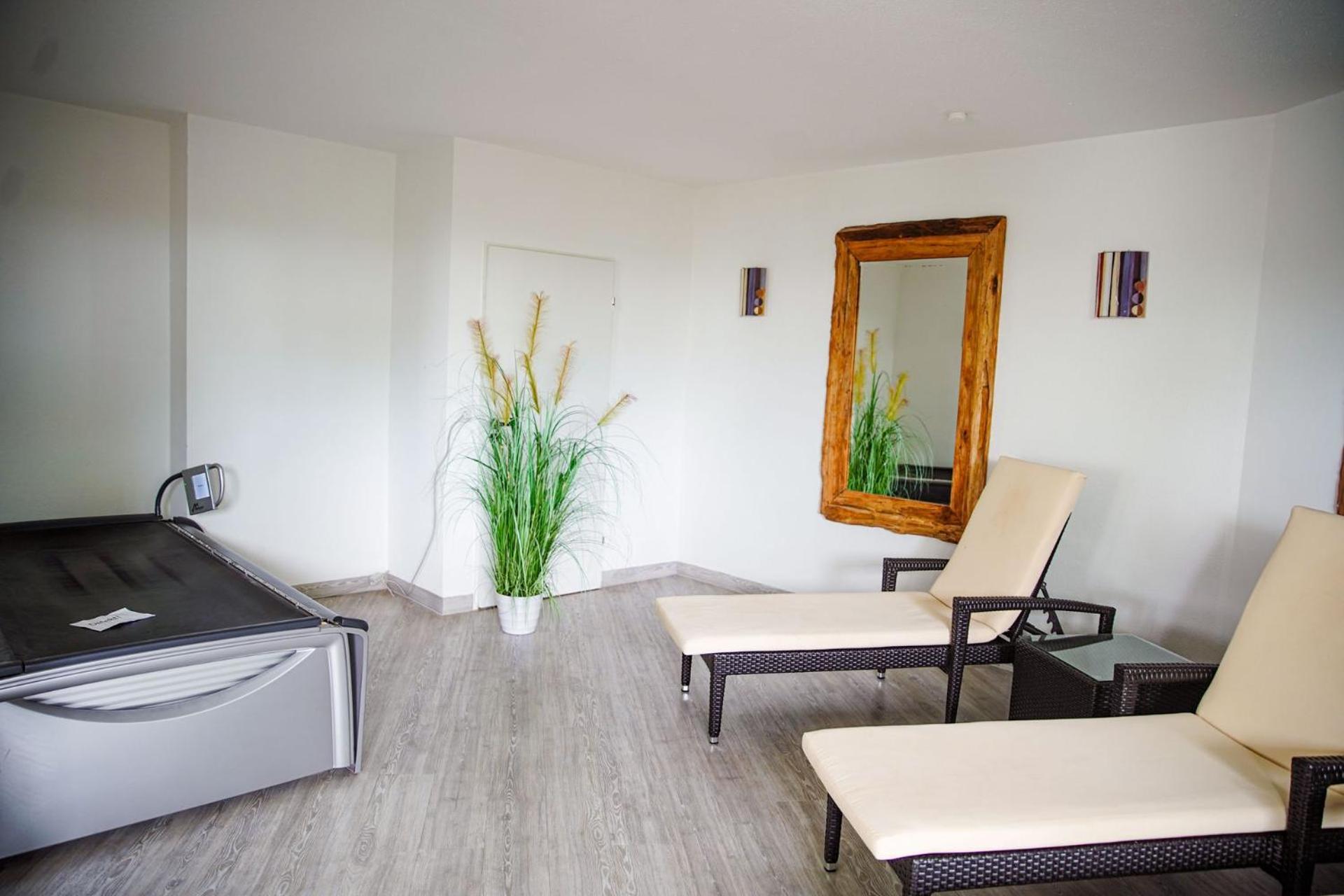 Apartment 238